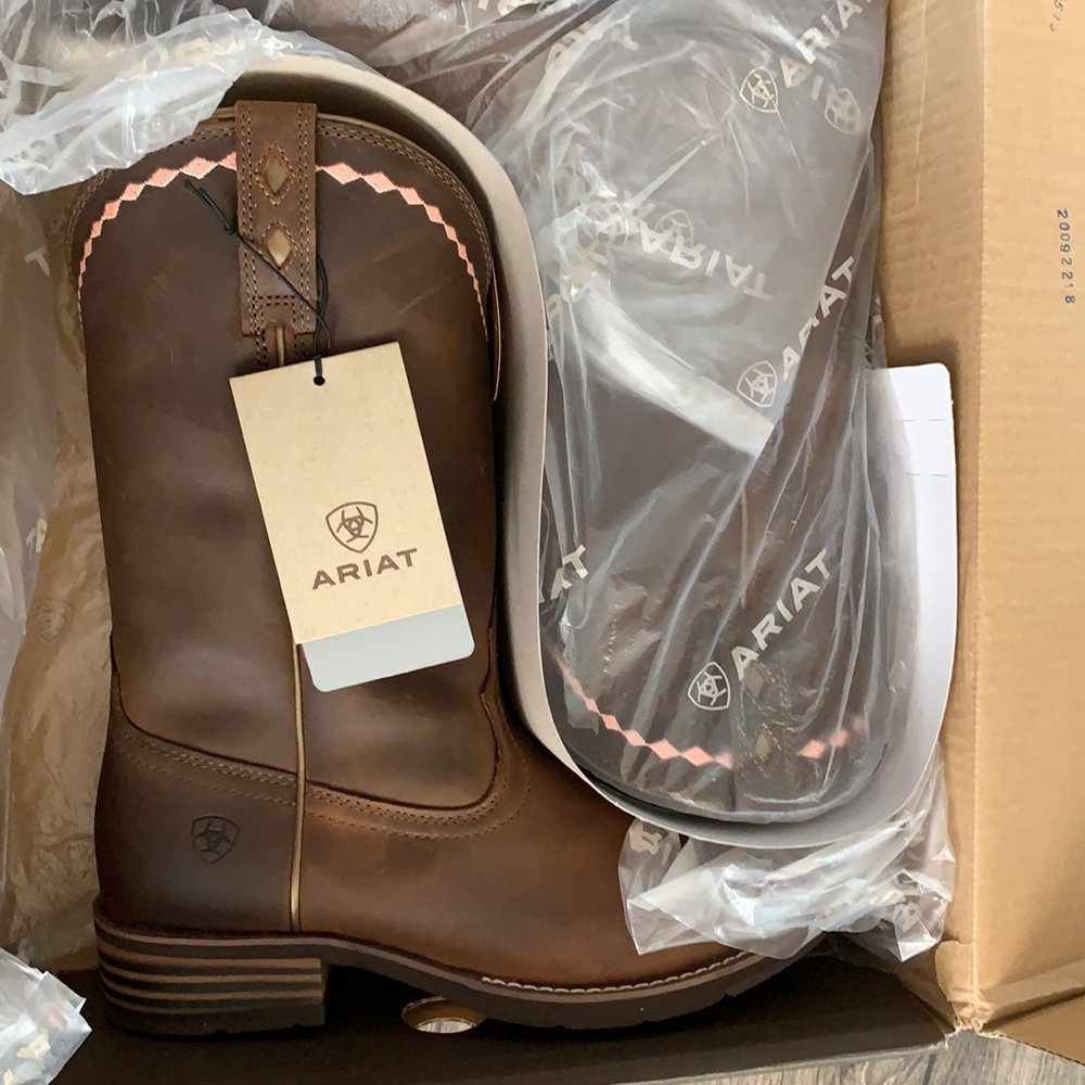 Women’s Ariat boots